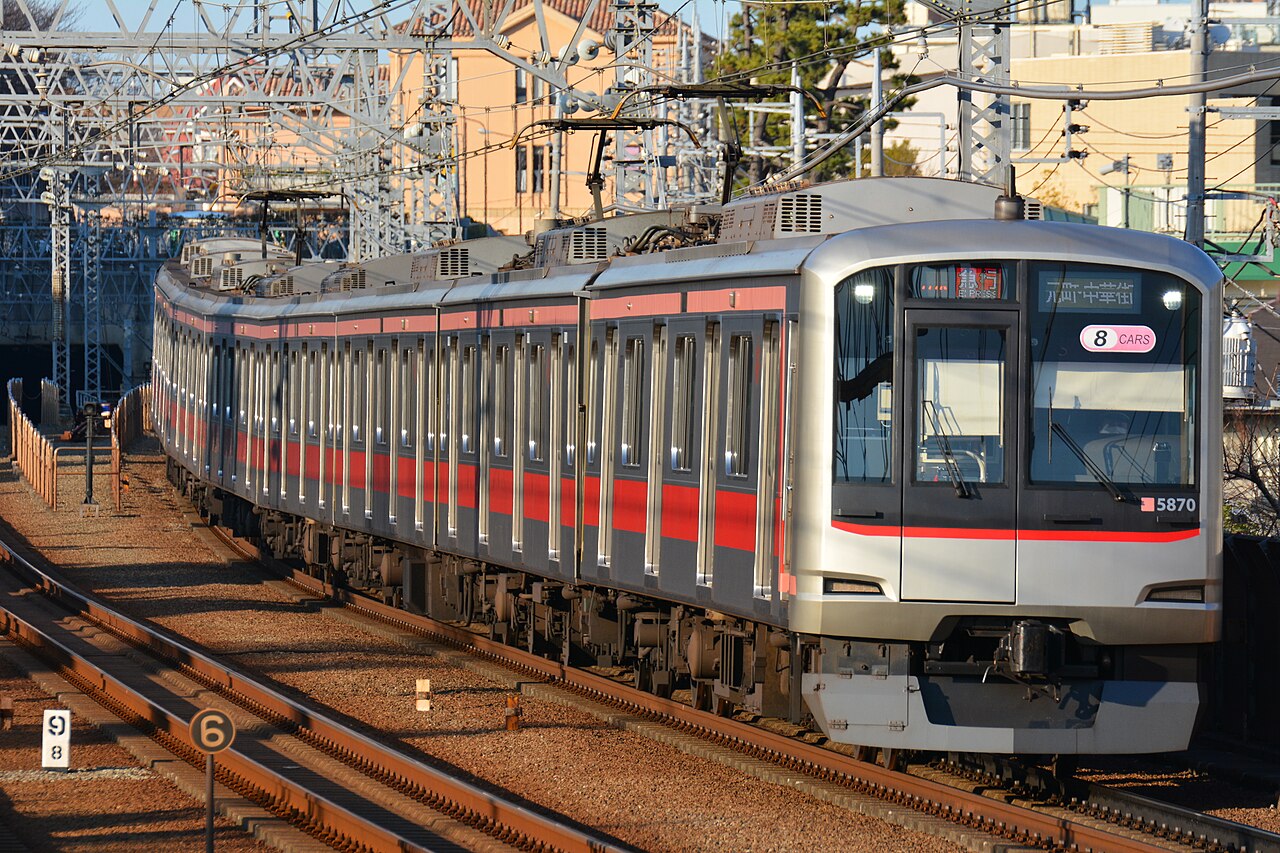 A Tokyu 5050 series commuter train, used on the Tōyoko Line.