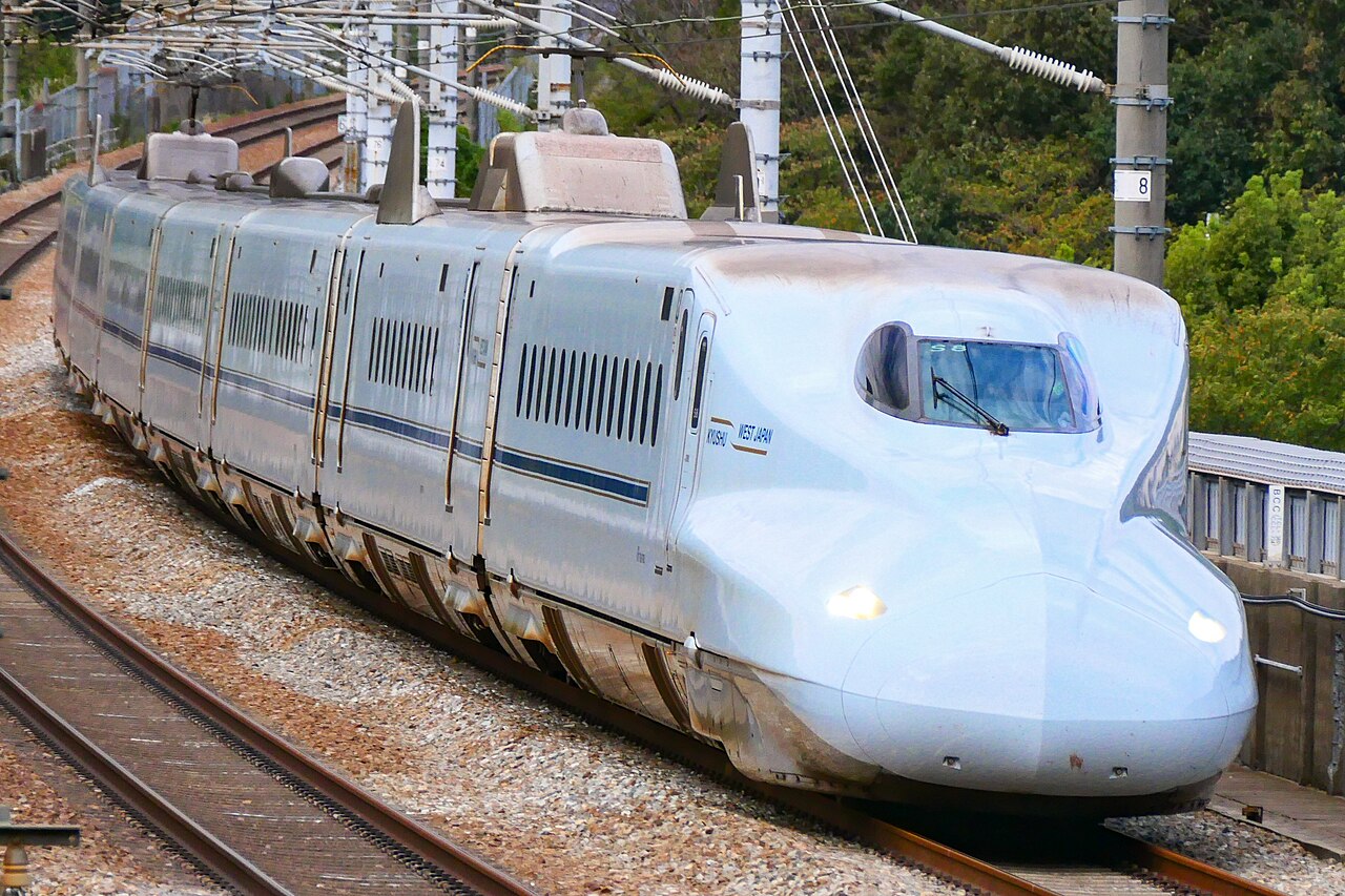 The "Sakura" No.540 to Shin-Osaka, an N700-7000 series set S8, between Okayama and Aioi on the Sanyo Shinkansen.